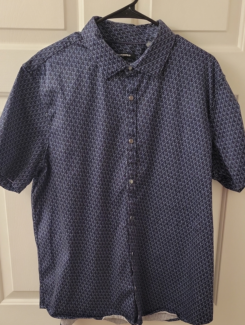 Karl Langerfeld Navy Short-Sleeve Button-Down with black pearl snap buttons xl
